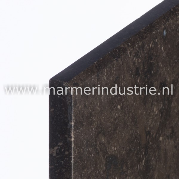 Belgisch hardsteen gevelplinten (Donker gezoet) - 2cm