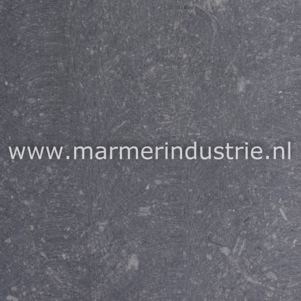 Belgisch hardsteen gezoet geprofileerd - 5 cm. maatwerk